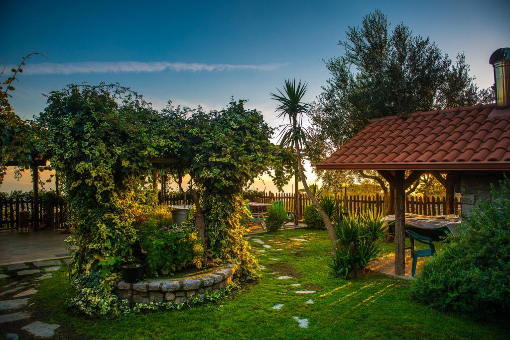 Agriturismo Mare E Monti Аджерола Экстерьер фото